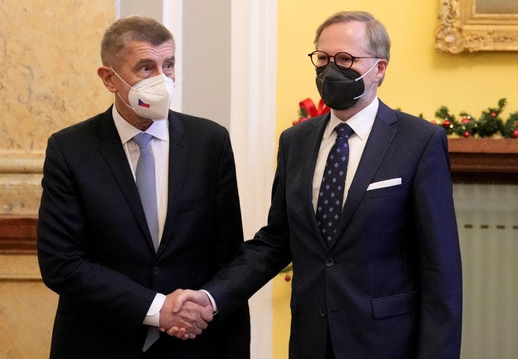 Zeman kinevezte a Petr Fiala vezette új cseh kormányt