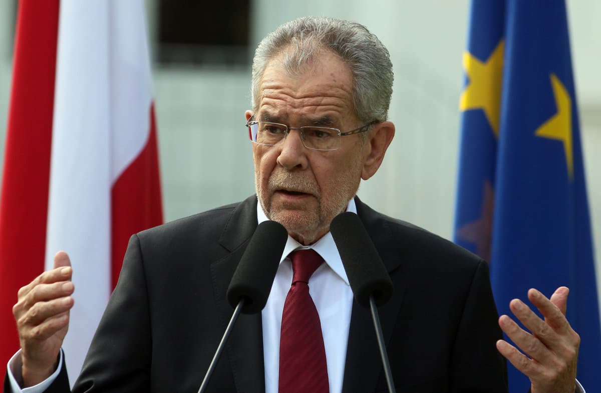 Megsértette a kijárási korlátozásokat az osztrák államfő