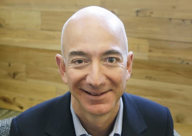 Csak néhány óráig volt Jeff Bezos a világ leggazdagabb embere