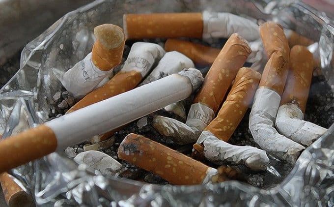 Világszerte csökkent a dohányosok száma