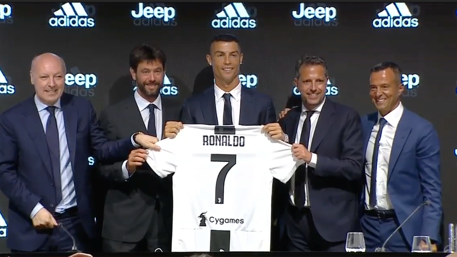 Cristiano Ronaldo: történelmet akarok írni a Juventusszal