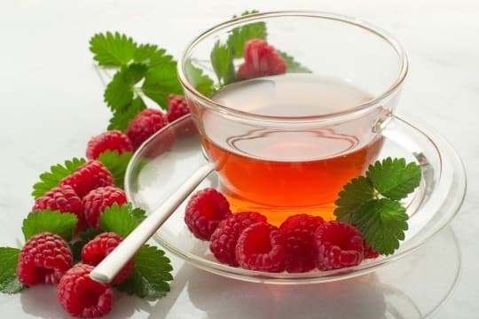 A málnalevél-tea a legjobb gyógymód fogínyvérzés ellen