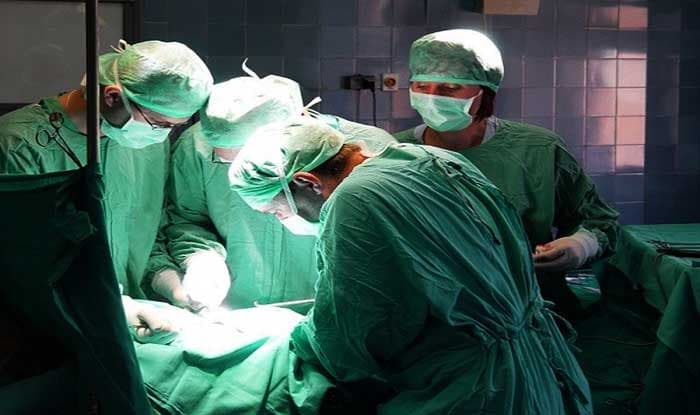Negyvenöt kilós daganatot távolítottak el egy betegből az orvosok