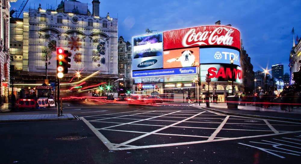Elsötétült a londoni Piccadilly híres fényreklámja