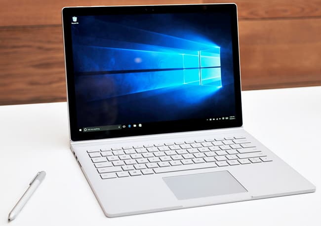 Kisebb vagyonba kerül a Microsoft rekordgyors laptopja