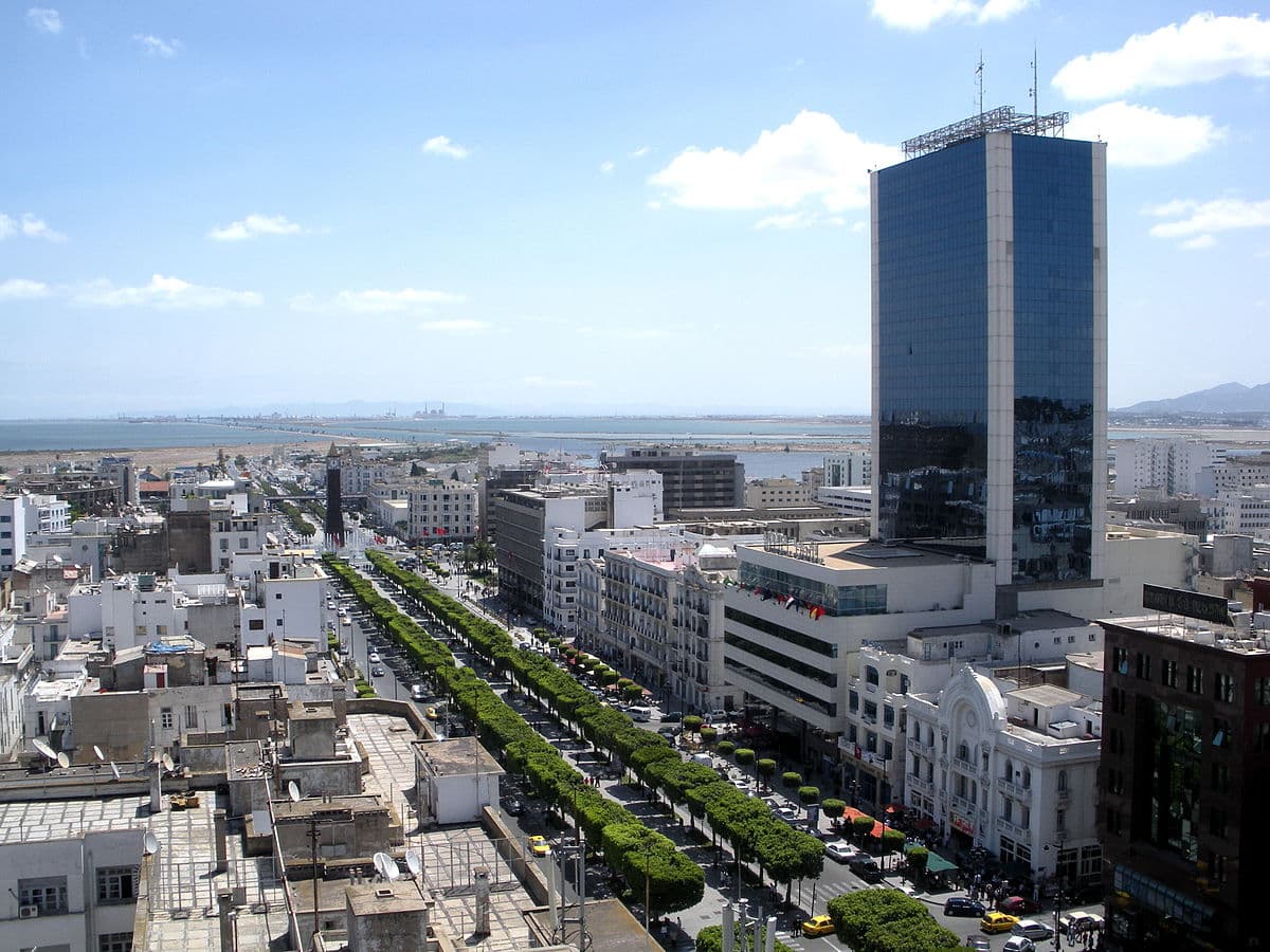 Egy nő felrobbantotta magát Tunézia fővárosában!