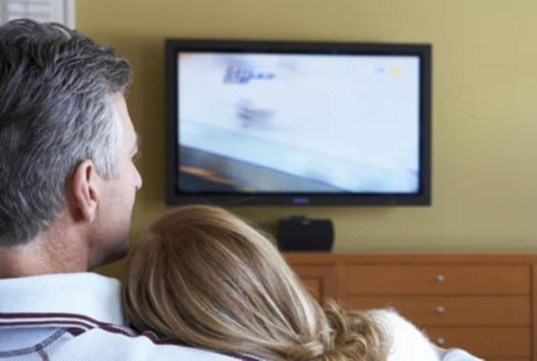 Napi 3 óra tévénézés megduplázza a korai halál kockázatát